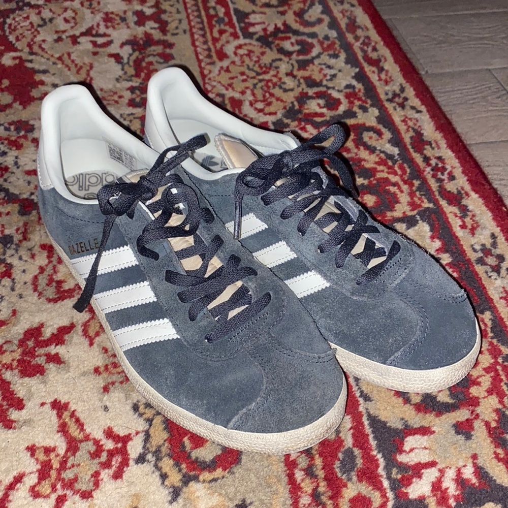 Adidas gazelles size 7.5